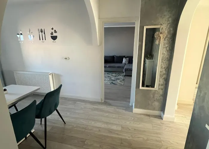 The Office-scortarilor Apartment